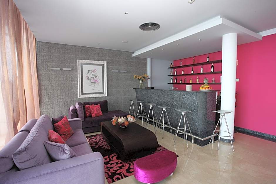 Hotel Apartamentos Baia Brava