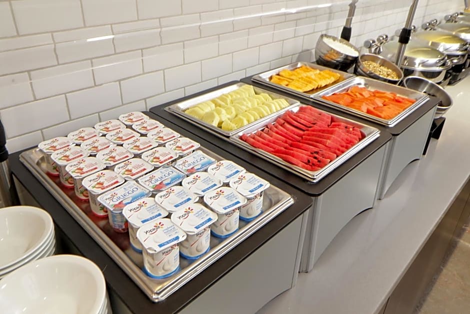 Holiday Inn Express & Suites Monterrey Valle By IHG