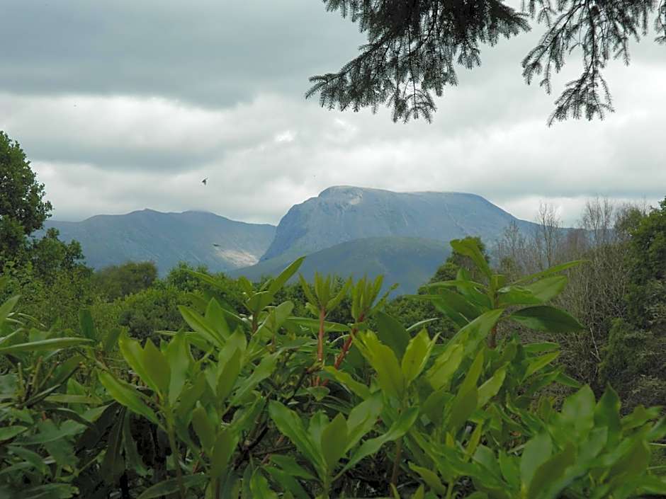 TOM BEAG - Ben Nevis view ROOMS