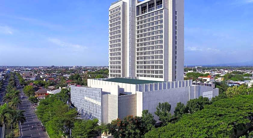 Grand Mercure Solo Baru