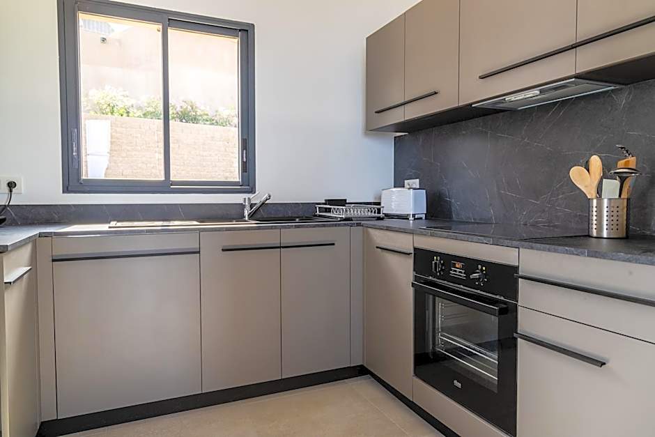 Villa HUGO, Neuve, 8 pers, pisc chauffée,