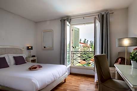 Classic Double Room - Non-Smoking