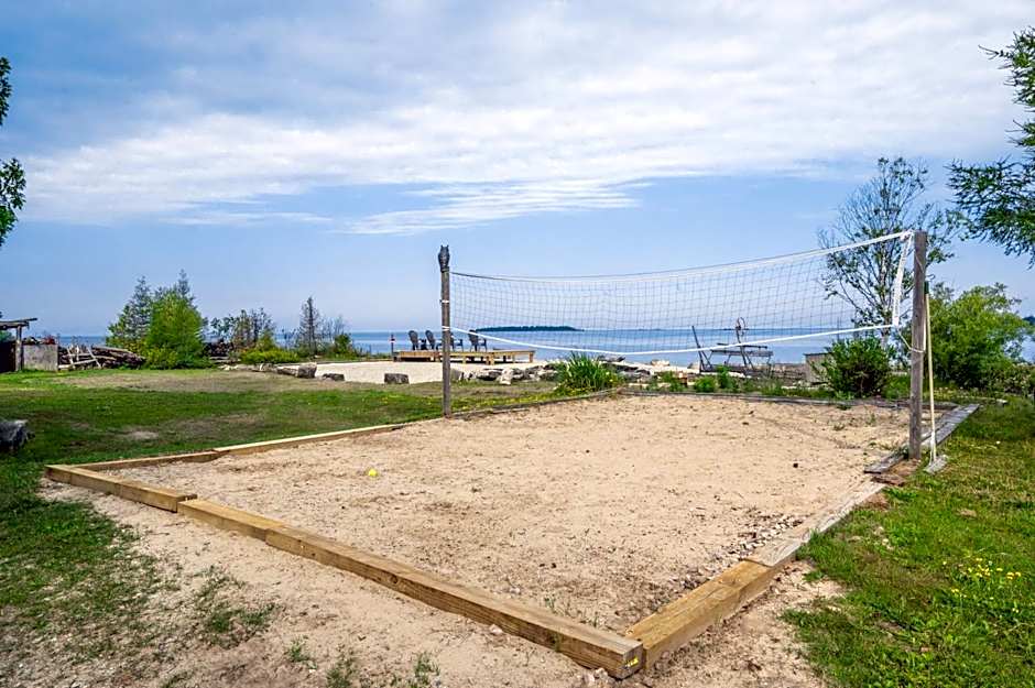 Georgian Legendary Tobermory Retreat With Hot Tub