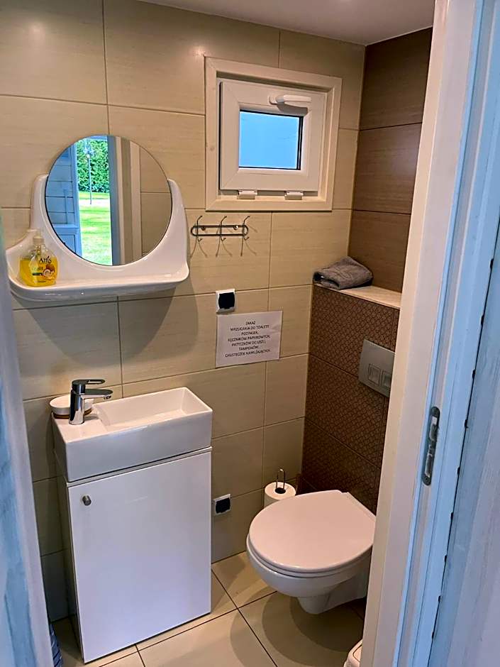 Domki nad jeziorem Kazub