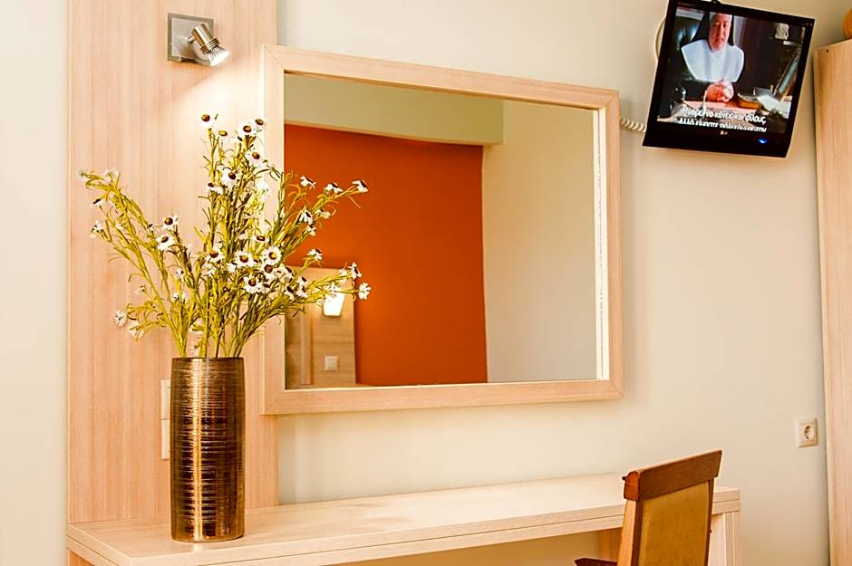 Zante Plaza Hotel & Apartments