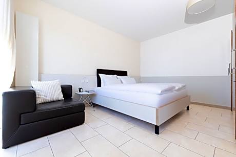 Deluxe Double Apartment with Balcony/Terrace