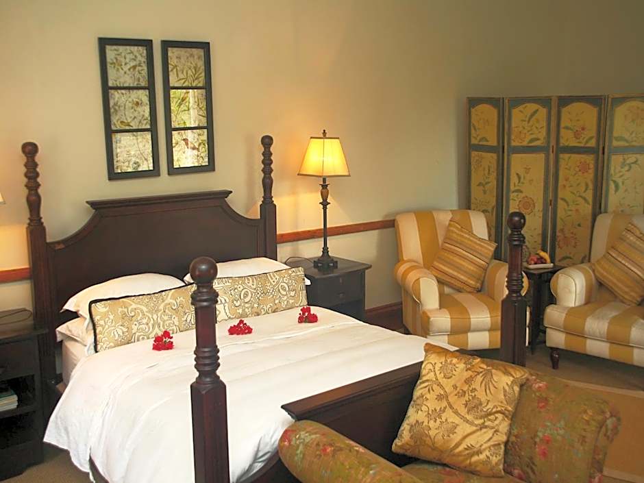 Leeuwenbosch Country House - Amakhala Game Reserve