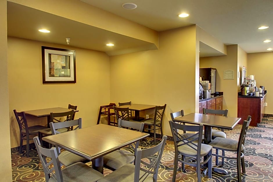 Cobblestone Inn & Suites - Hartington