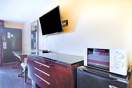 2 Full Bed Accessible