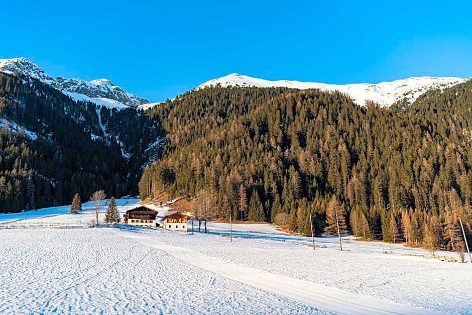 Penserhof - Alpine Hotel & Restaurant