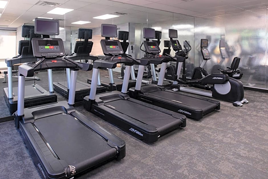 Fairfield Inn and Suites by Marriott Bakersfield Central