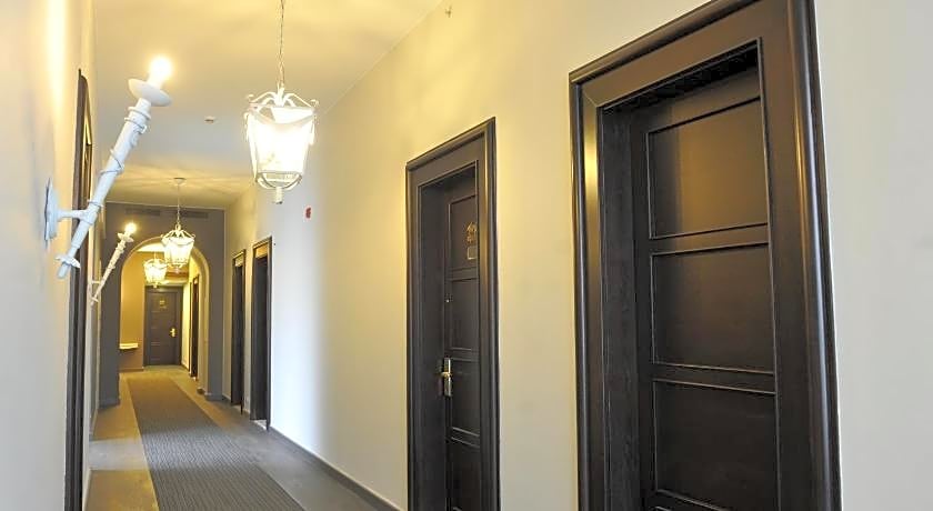 Warwick Palm Beach Hotel