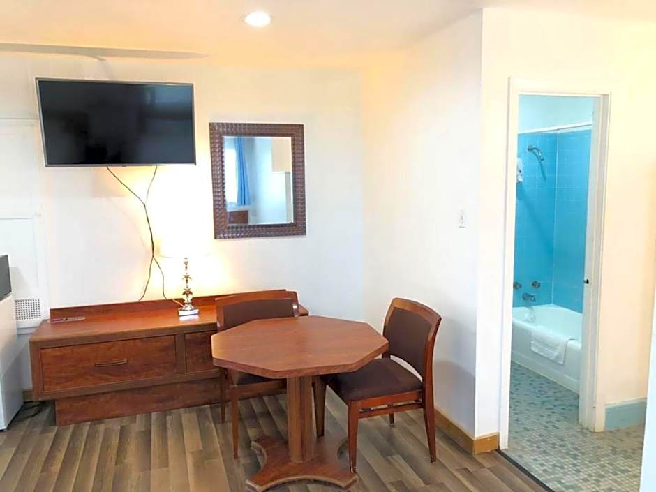 Gulfway Motel and Restaurant