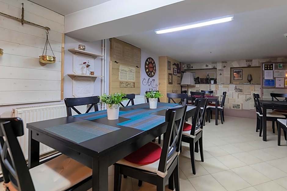 Vila Fortuna - Art O'Clock