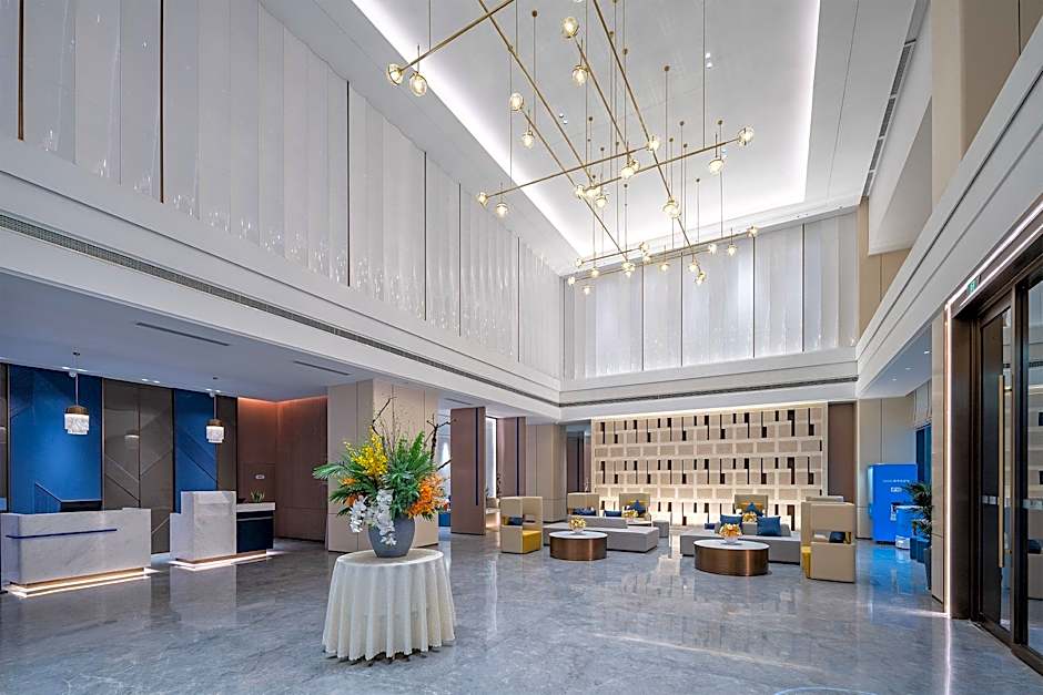 Holiday Inn Express Bazhong Center By IHG