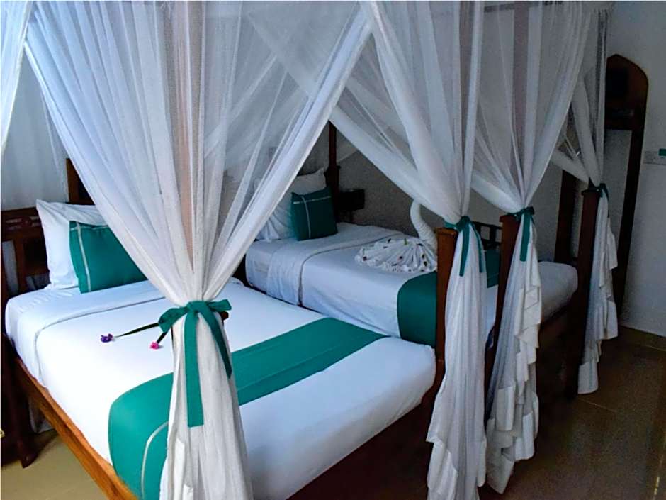 Maru Maru Hotel