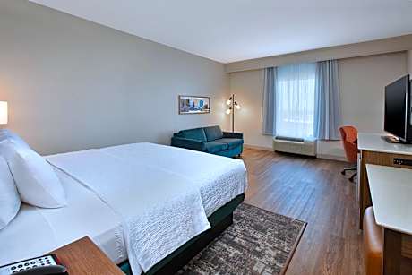 King Room with Sofa Bed - Non-Smoking