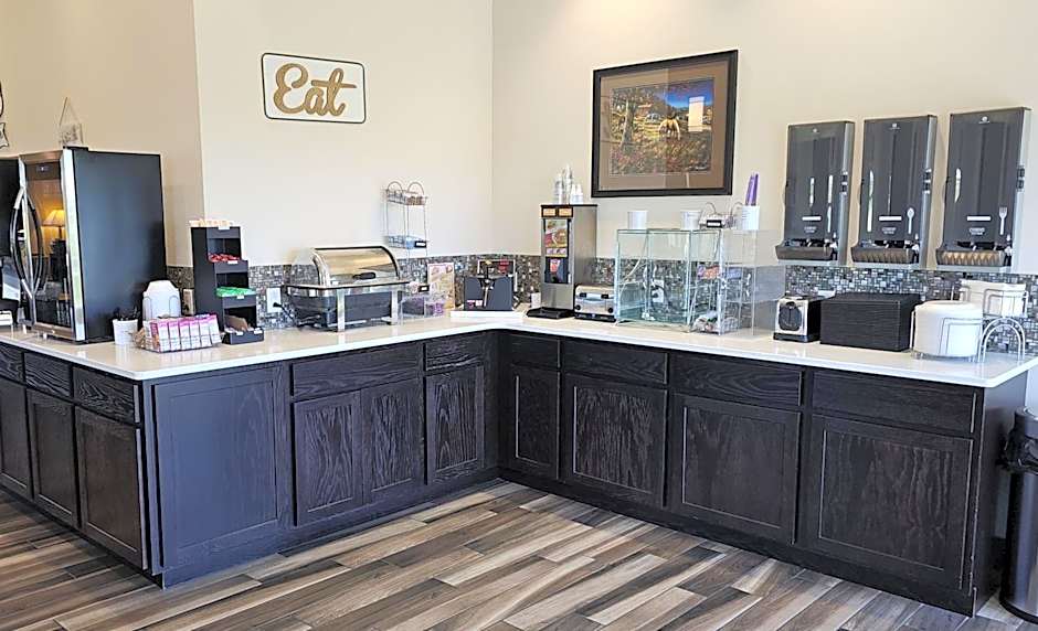 Cobblestone Inn & Suites - Manchester