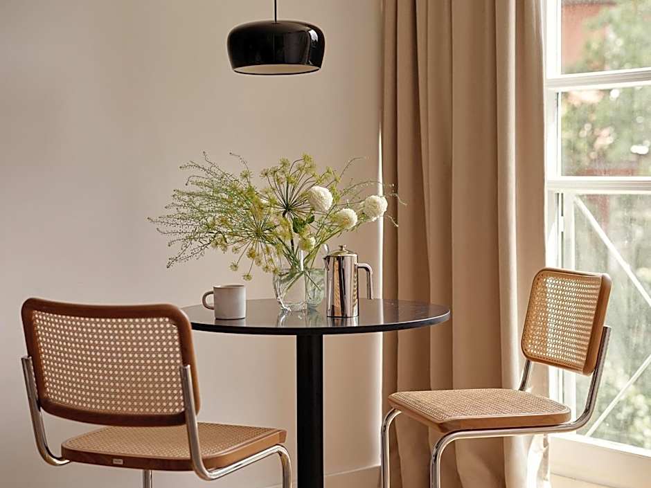 Bob W Munich Schwabing