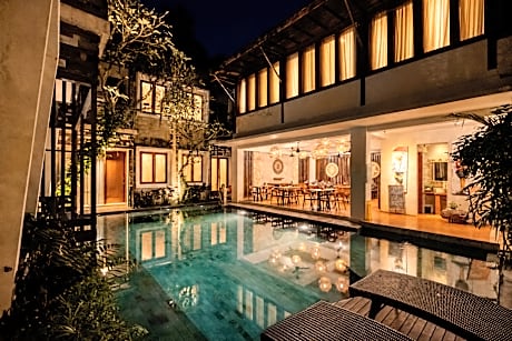 Kakul Villas & Suites