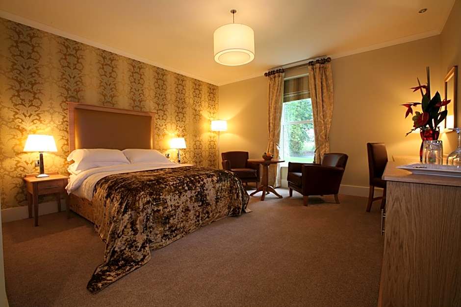 Farington Lodge Hotel