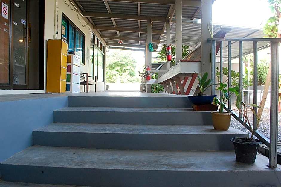 The Dreamcatcher Hostel Nathon SamuiSunset