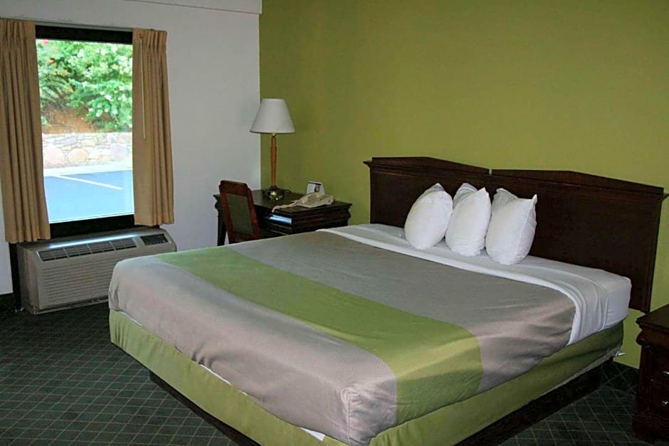 Travelodge by Wyndham Roanoke