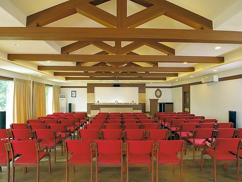 Forest Canopy Resort