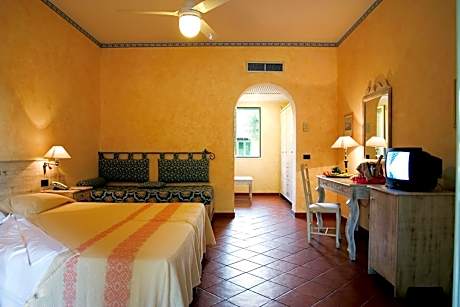 Cottage Quadruple Room