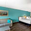 The Harborview on Lake Michigan, an Ascend Collection Hotel