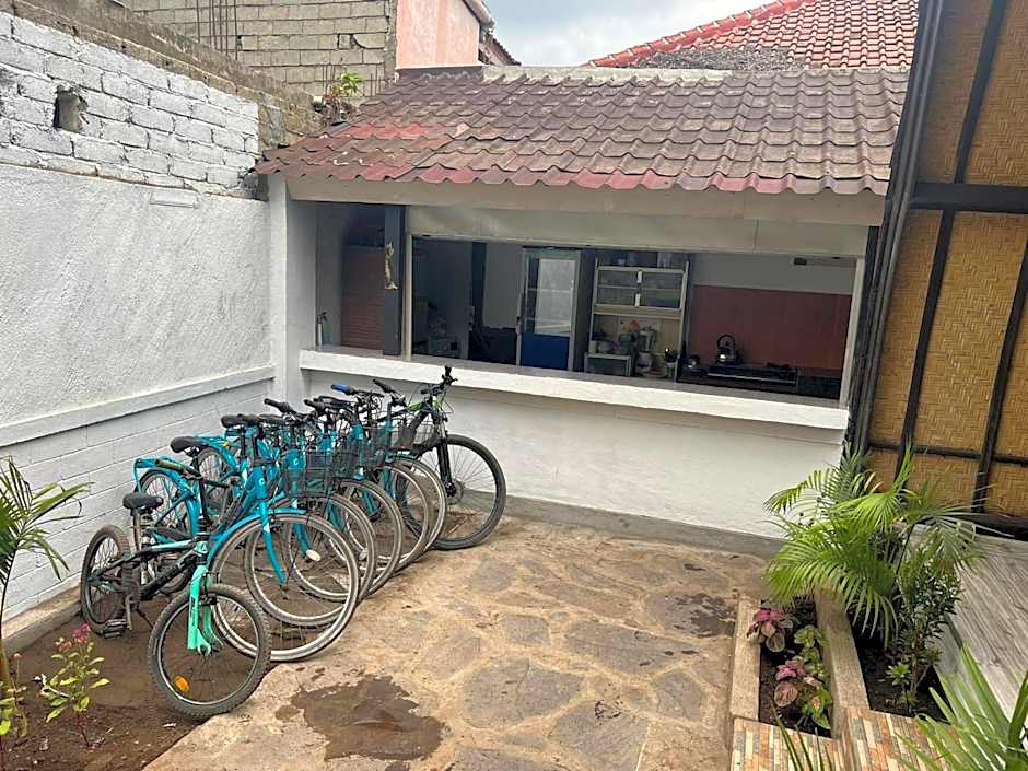 Gili Davidoff Bungalow