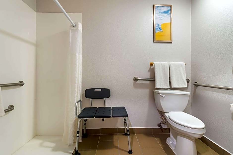 Comfort Inn & Suites - Chesterfield