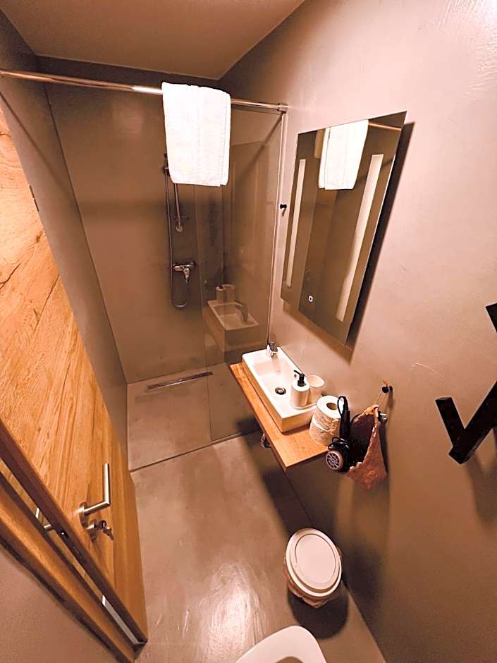 PJagodic Hotel Cerklje - 5min to Airport