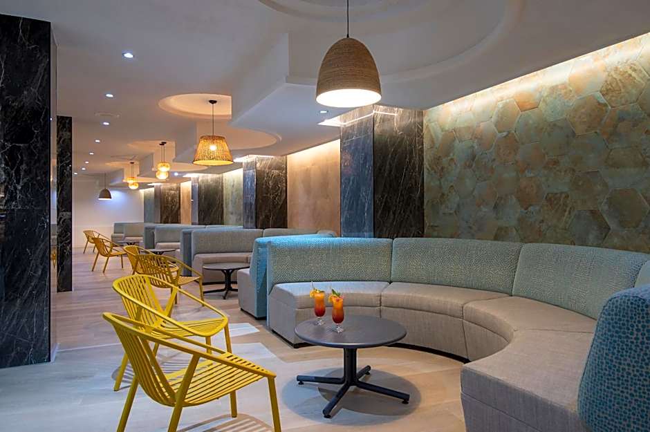 Hotel Benidorm East by Pierre & Vacances