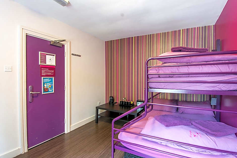 Safestay London Kensington Holland Park