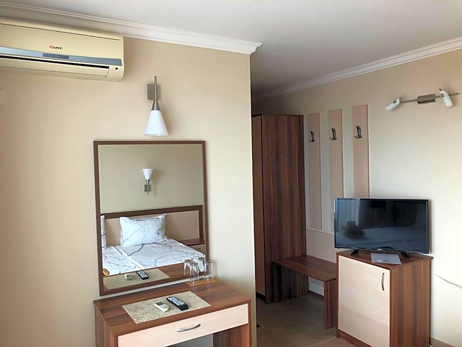 Family Hotel Radiana