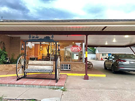 Annie Oakley Motel Oakley