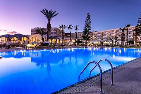 Louis Phaethon Beach