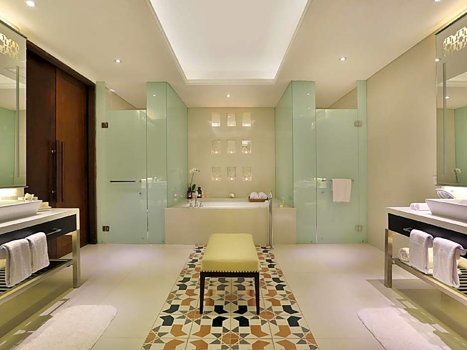 Samabe Bali Suites & Villas