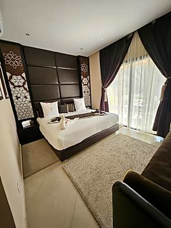 Double Room Catherine Deneuve