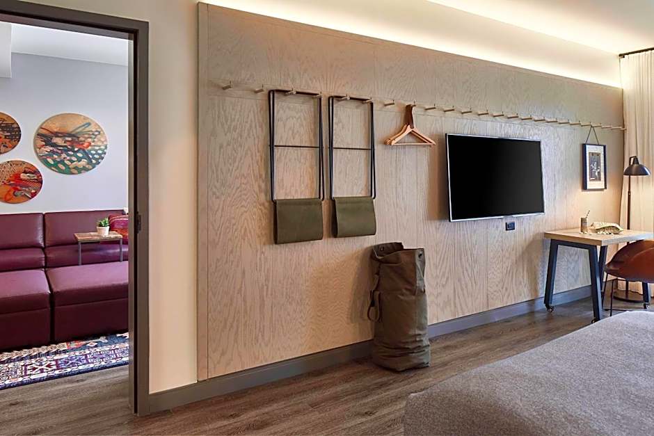 Moxy by Marriott Atlanta Midtown