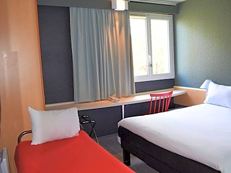 Double Room with Extra Bed