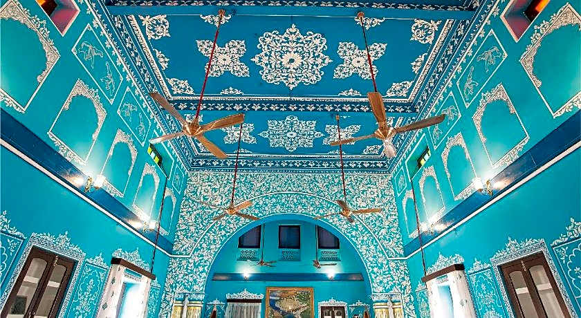 Bloom Boutique I Lake Pichola