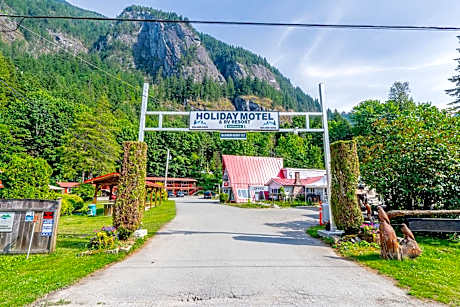 Holiday Motel & RV Resort