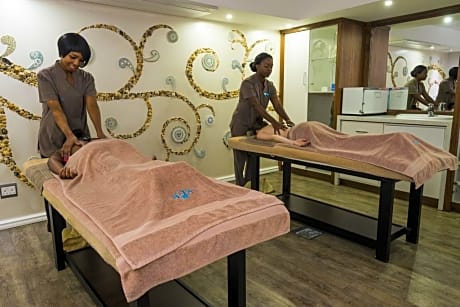 Waterfront Hotel by MISTY BLUE HOTELS