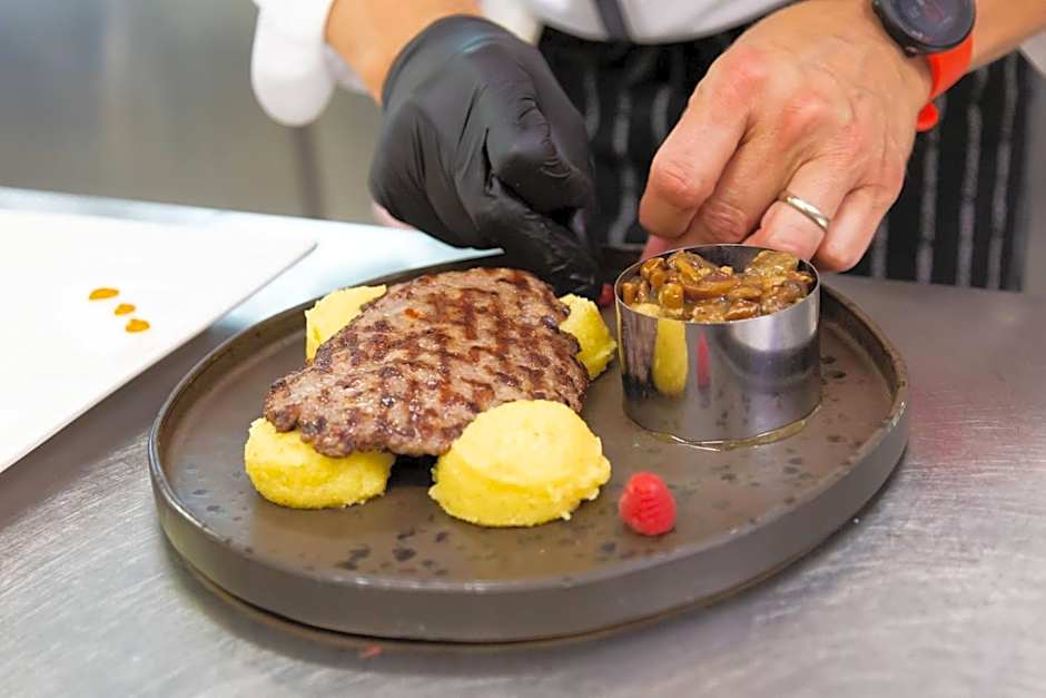 Hotel & Ristorante Baita Dovich