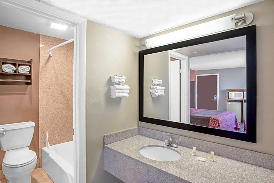 Days Inn by Wyndham Elko