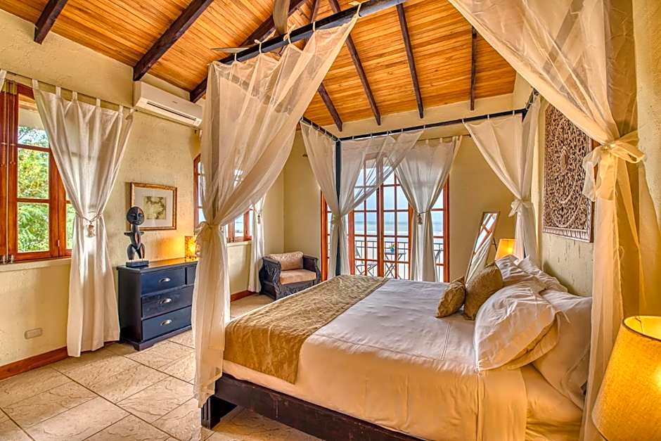 El Castillo - Adults only