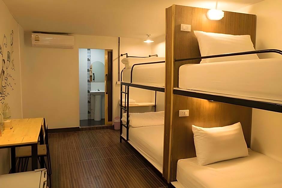QBix Hotel