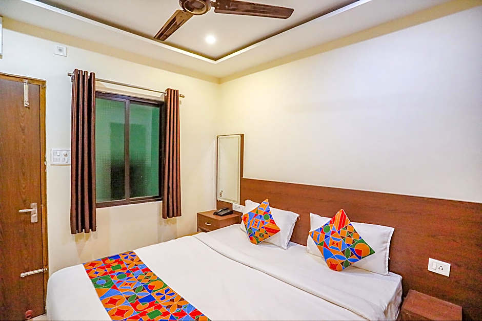 FabExpress Banarasi Kothi